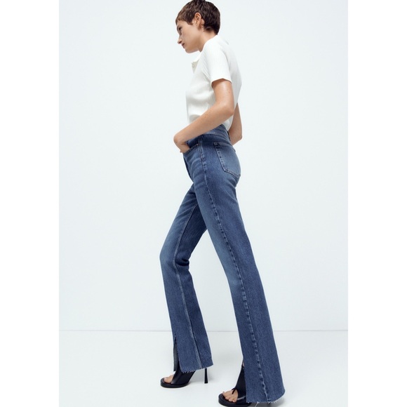 Zara NWT Slim Fit High Rise Split Hem Flare Jeans 2 26 - Picture 5 of 12